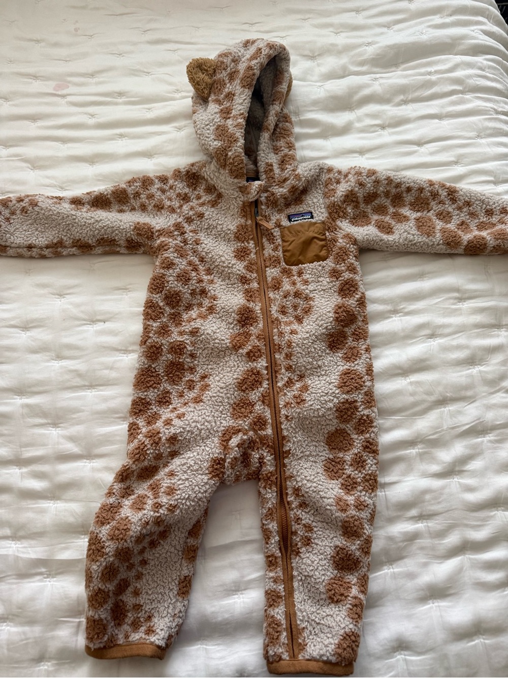 Patagonia Brown and Cream giraffe fleece Hooded One-Piece